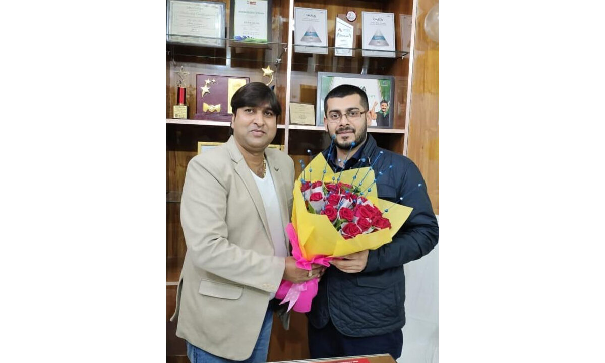 A meeting with our esteemed distributor Shri Sunil Soni ji at Shri Solar Shop, Hardoi with our MD, Mr. Abhishek Gupta