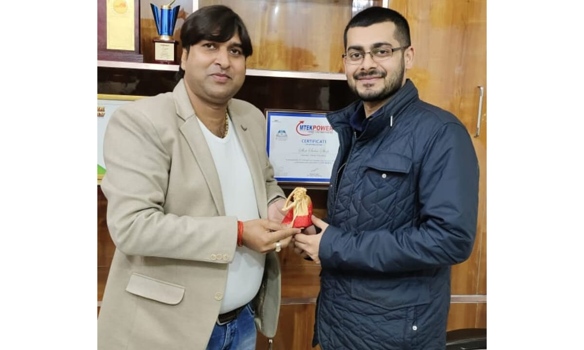 A meeting with our esteemed distributor Shri Sunil Soni ji at Shri Solar Shop, Hardoi with our MD, Mr. Abhishek Gupta