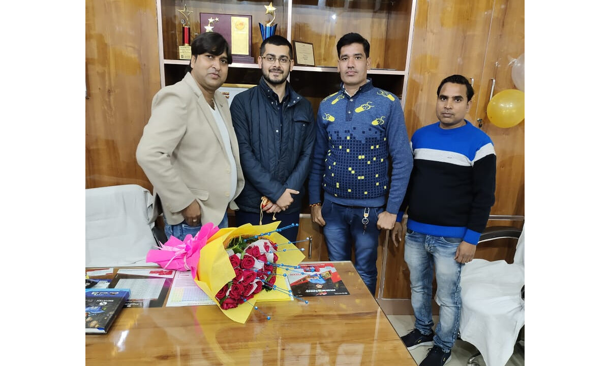 A meeting with our esteemed distributor Shri Sunil Soni ji at Shri Solar Shop, Hardoi with our MD, Mr. Abhishek Gupta